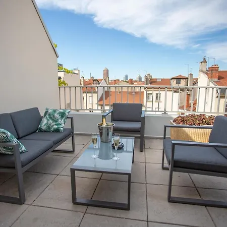 Apartment Premium - 7e Ciel Rooftop Panoramique *